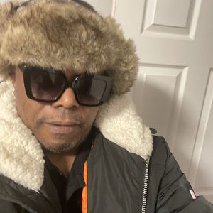 Meet your Posher, Gregory